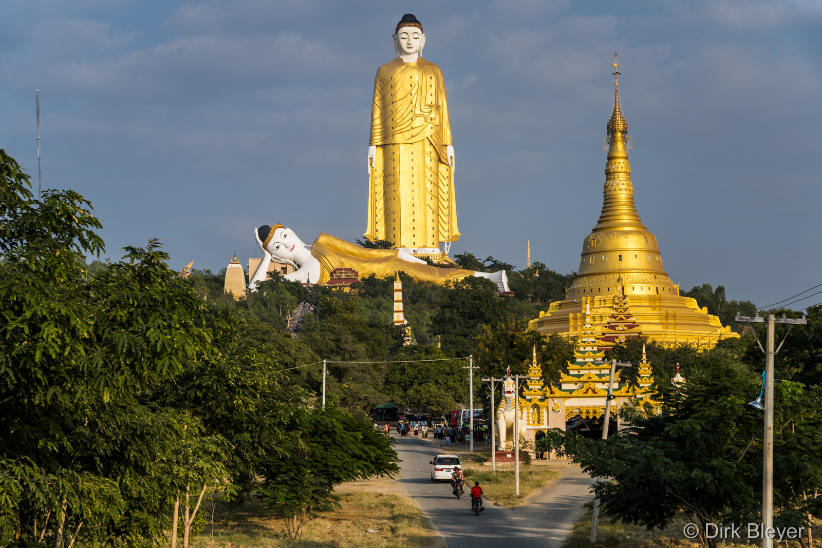 Die riesigen Buddhas von Monywa